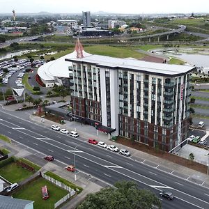 Ramada Suites By Wyndham Auckland Manukau Pacfic Centre